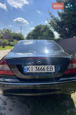 Купе Mercedes-Benz CLK-Class 2005 в 