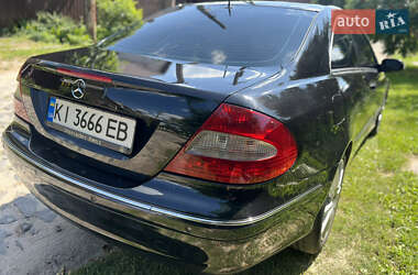 Купе Mercedes-Benz CLK-Class 2005 в 