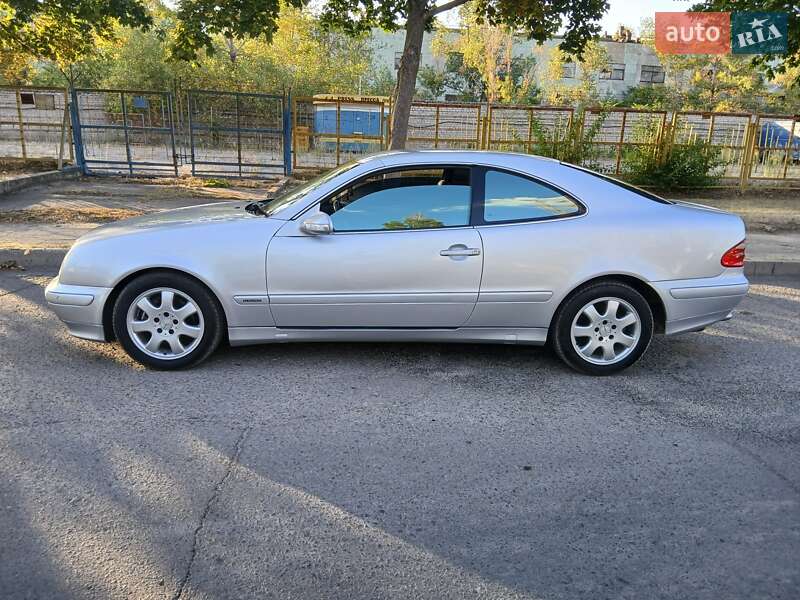 Купе Mercedes-Benz CLK-Class 2000 в Запорожье