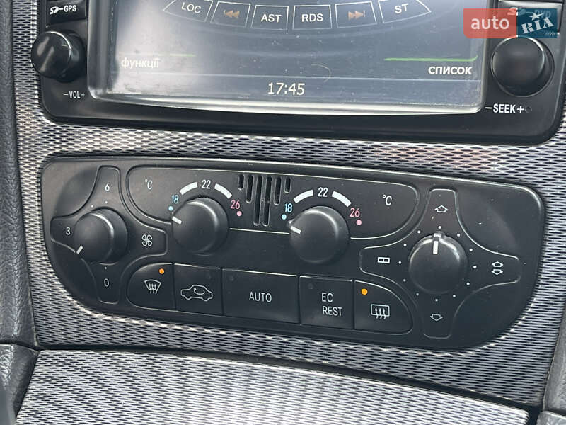 Купе Mercedes-Benz CLK-Class 2004 в Ровно