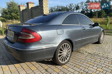 Купе Mercedes-Benz CLK-Class 2003 в 