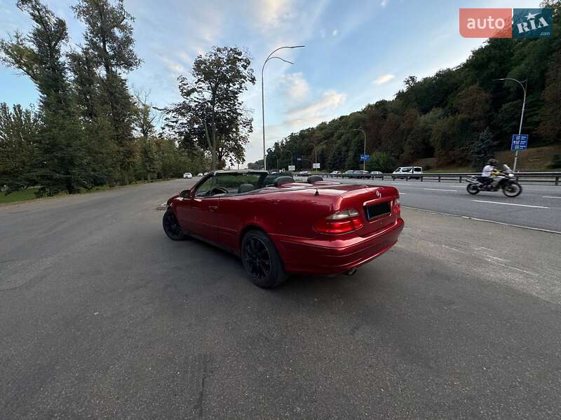 Кабриолет Mercedes-Benz CLK-Class 2001 в Киеве