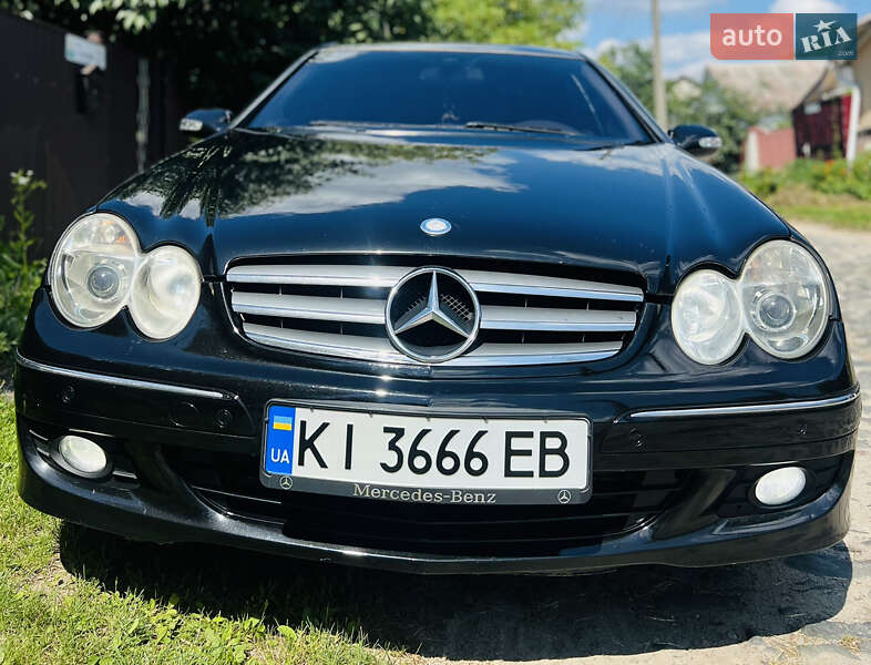 Mercedes-Benz CLK-Class 2005