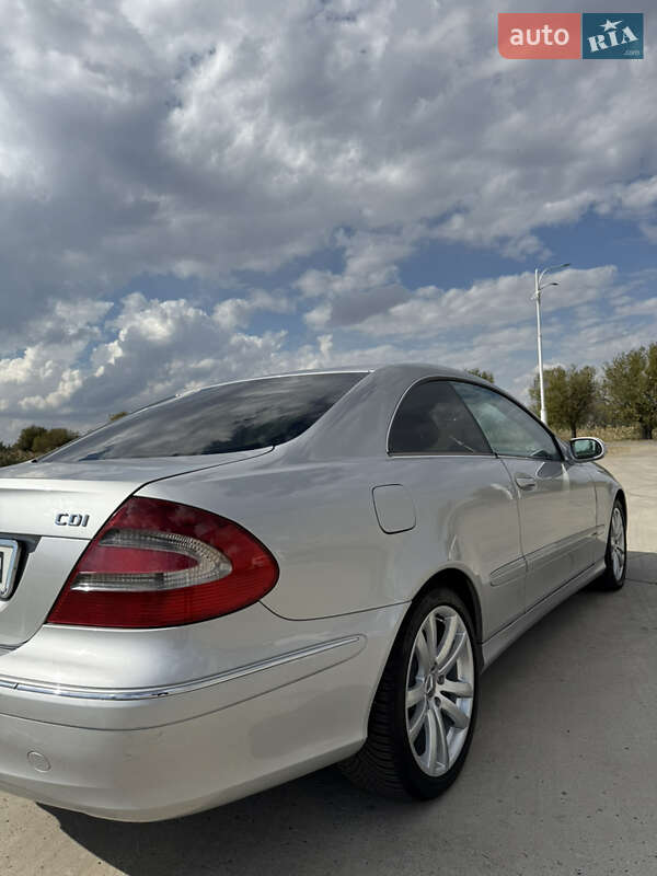 Купе Mercedes-Benz CLK-Class 2002 в Ізмаїлі