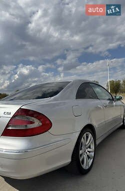 Купе Mercedes-Benz CLK-Class 2002 в 