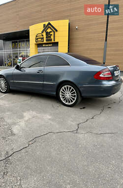 Купе Mercedes-Benz CLK-Class 2003 в 