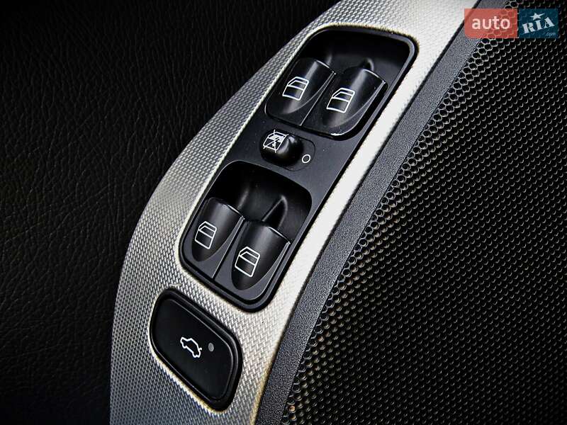 Купе Mercedes-Benz CLK-Class 2006 в Черкасах фото 7 Купе Mercedes-Benz CLK-Class 2006 в Черкасах