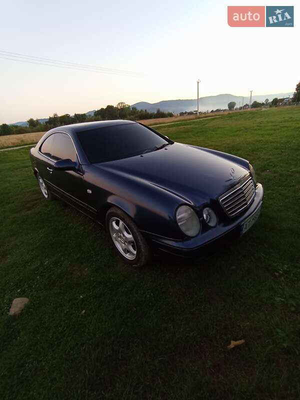 Купе Mercedes-Benz CLK-Class 1999 в Надворной