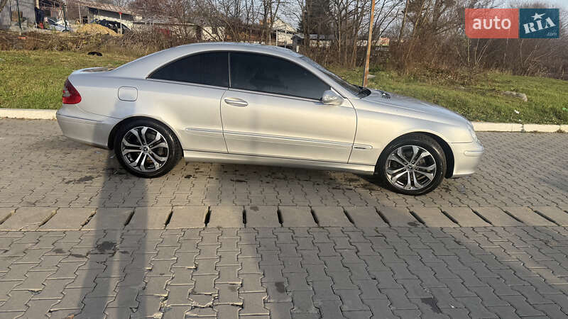 Купе Mercedes-Benz CLK-Class 2004 в Черновцах