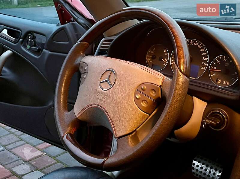 Кабриолет Mercedes-Benz CLK-Class 2001 в Ивано-Франковске