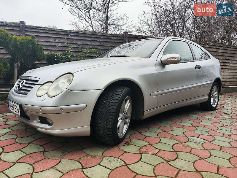 Купе Mercedes-Benz CLK-Class 2004 в Киеве