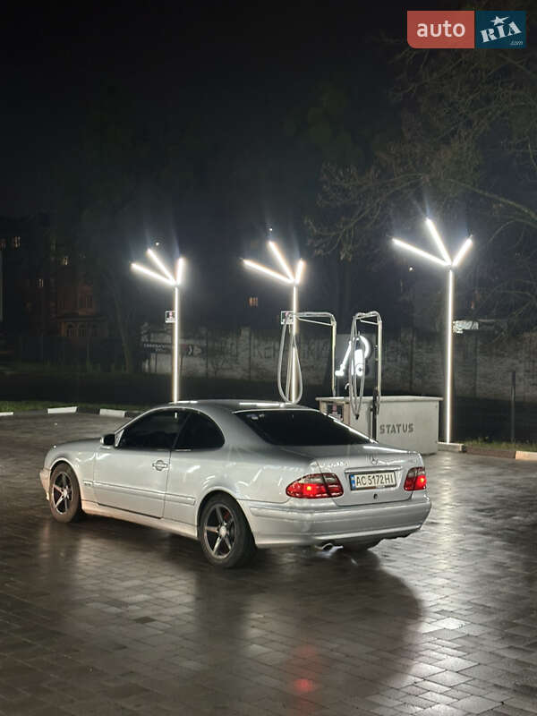 Купе Mercedes-Benz CLK-Class 2001 в Ровно