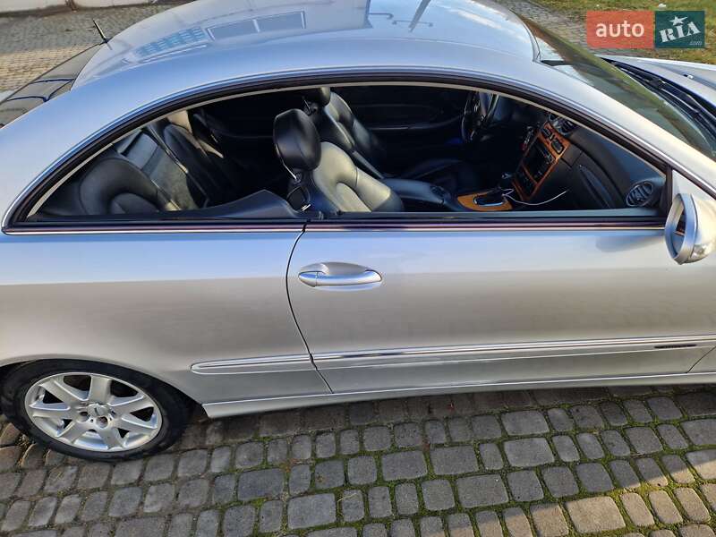 Купе Mercedes-Benz CLK-Class 2002 в Львове