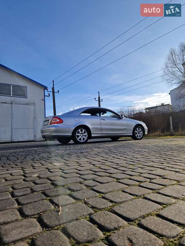 Купе Mercedes-Benz CLK-Class 2002 в Львове