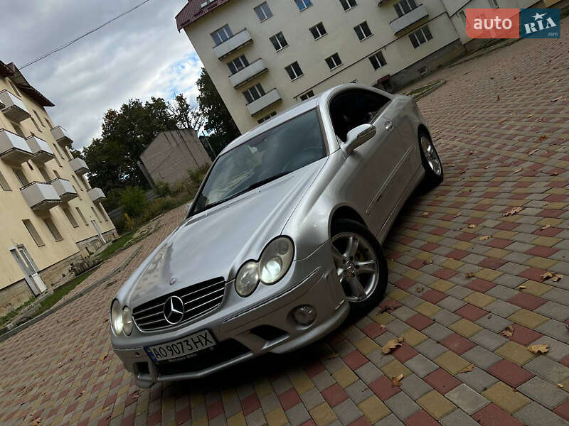 Mercedes-Benz CLK-Class 2003