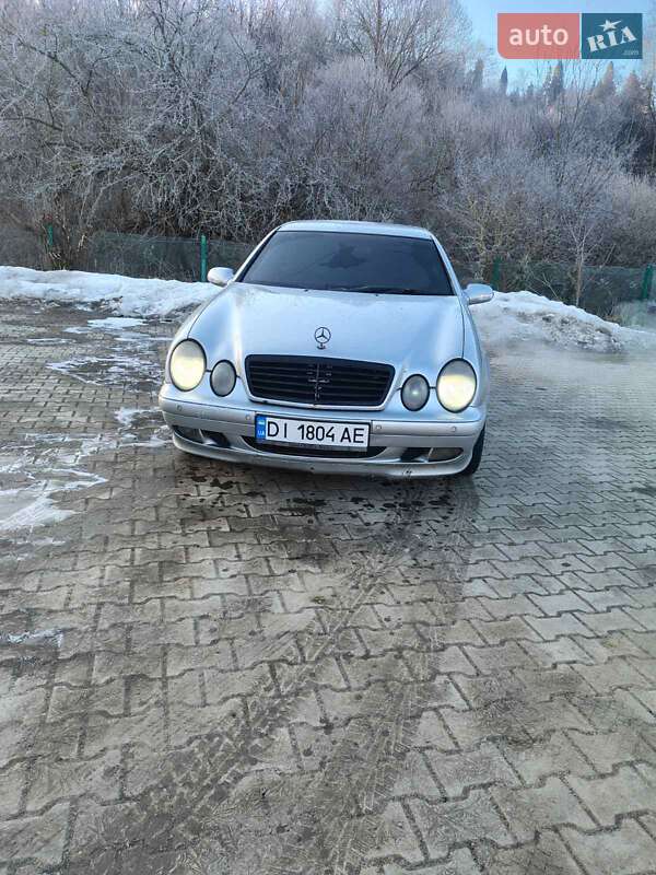 Mercedes-Benz CLK-Class 2000 Mercedes-Benz CLK-Class 2000