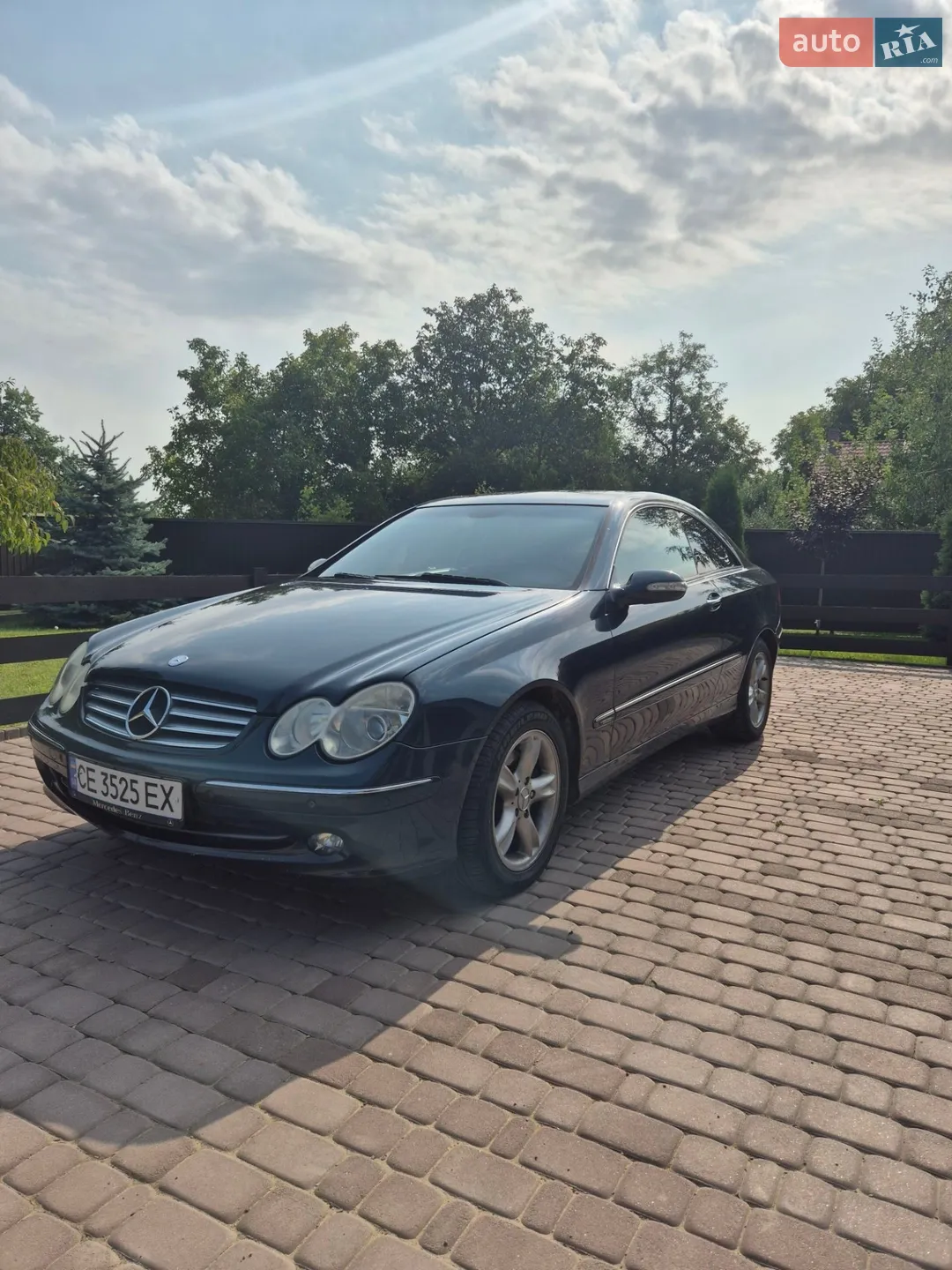 Mercedes-Benz CLK-Class 2004