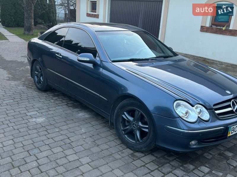 Mercedes-Benz CLK-Class 2004