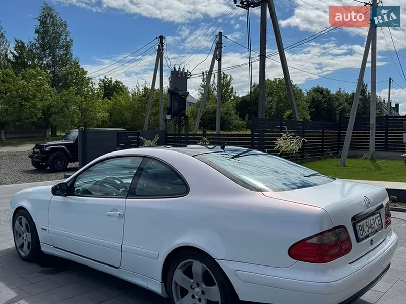 Mercedes-Benz CLK-Class 2000