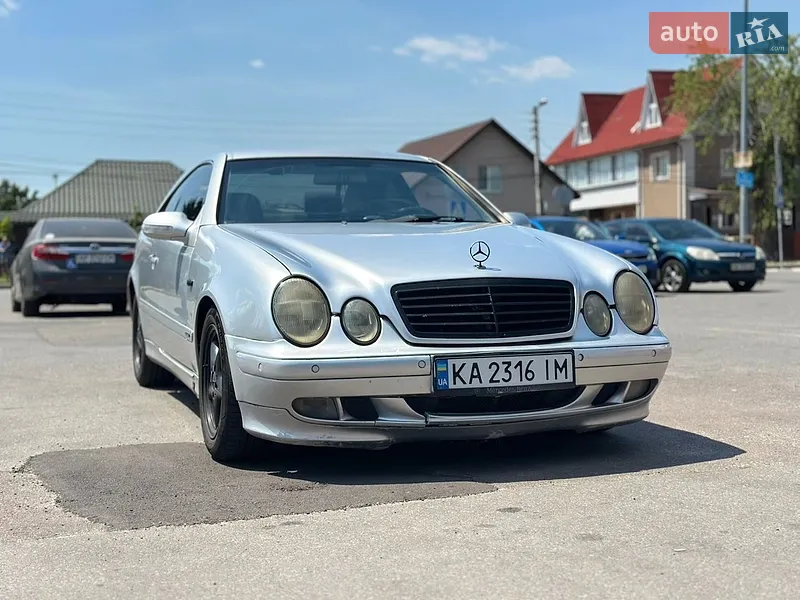 Mercedes-Benz CLK-Class 2000