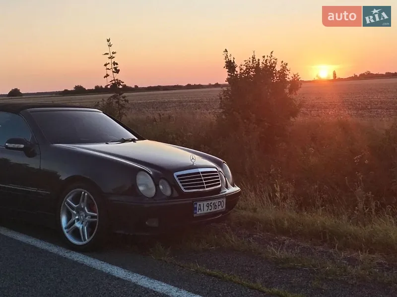 Mercedes-Benz CLK-Class 2000
