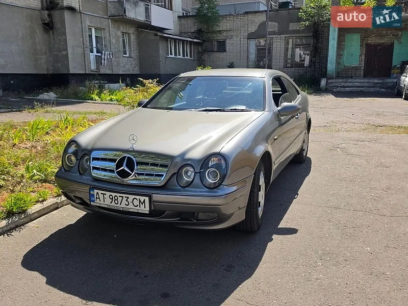 Mercedes-Benz CLK-Class