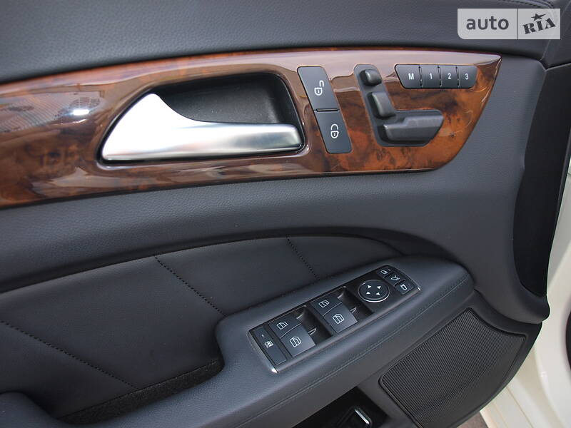 Седан Mercedes-Benz CLS-Class 2011 в Києві
