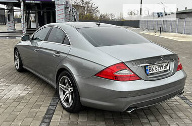 Купе Mercedes-Benz CLS-Class 2010 в 
