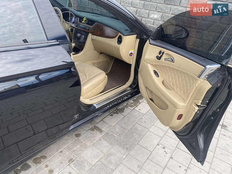 Купе Mercedes-Benz CLS-Class 2006 в Виноградове фото 15 Купе Mercedes-Benz CLS-Class 2006 в Виноградове