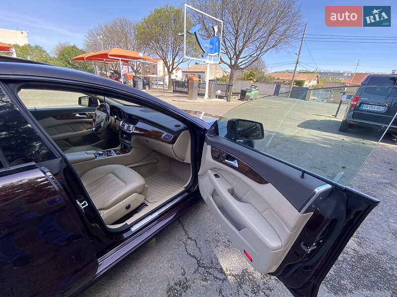 Седан Mercedes-Benz CLS-Class 2012 в Львове