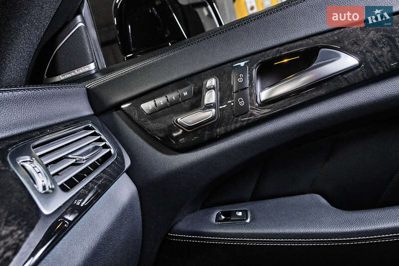 Седан Mercedes-Benz CLS-Class 2015 в Львові