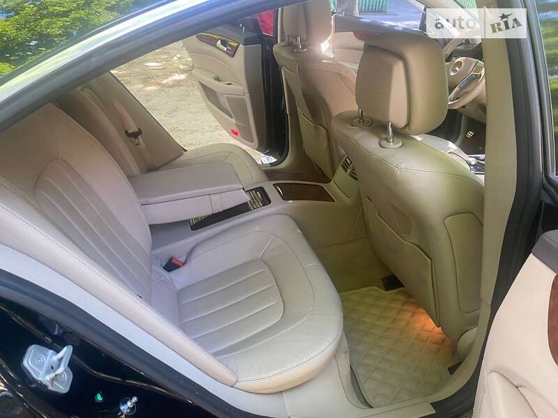 Седан Mercedes-Benz CLS-Class 2012 в Чернігові