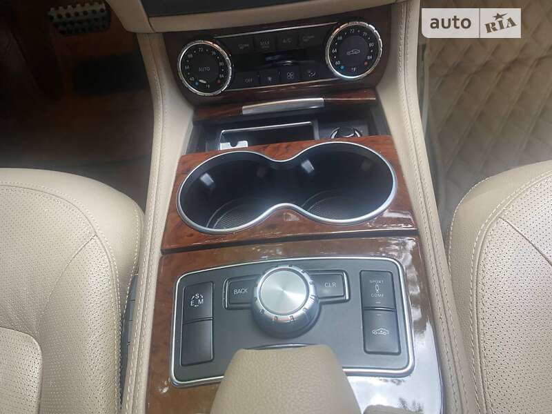 Седан Mercedes-Benz CLS-Class 2012 в Чернігові
