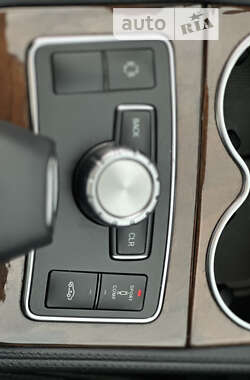 Седан Mercedes-Benz CLS-Class 2012 в 