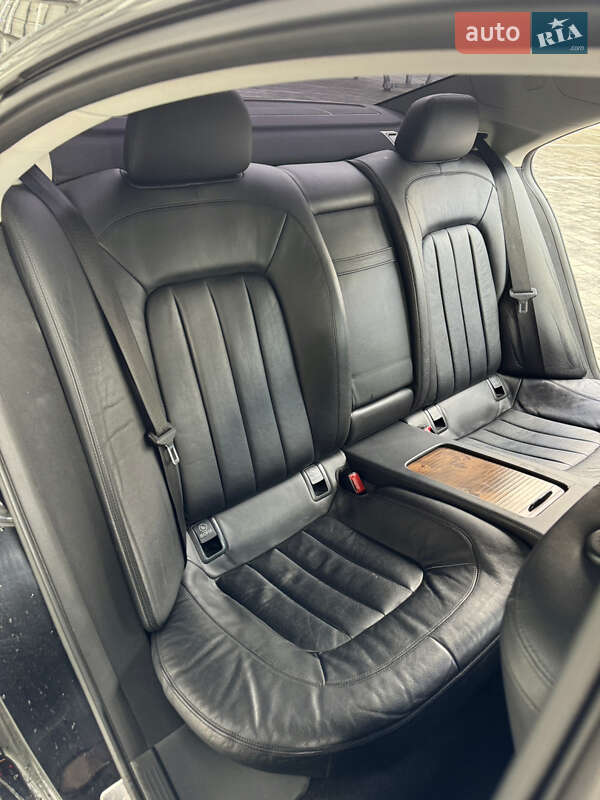 Седан Mercedes-Benz CLS-Class 2011 в Львове