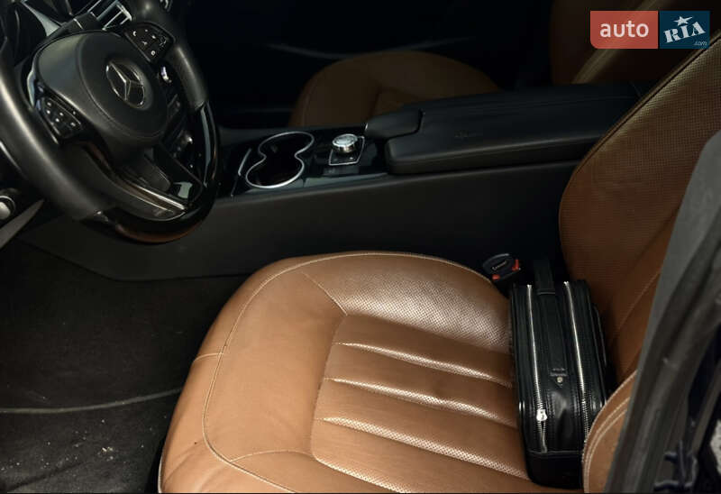 Седан Mercedes-Benz CLS-Class 2015 в Дніпрі