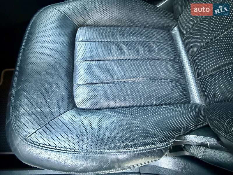 Седан Mercedes-Benz CLS-Class 2012 в Одесі