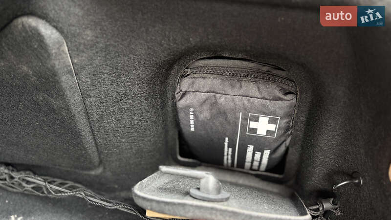 Седан Mercedes-Benz CLS-Class 2012 в Черновцах