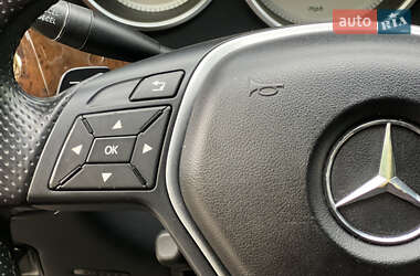 Седан Mercedes-Benz CLS-Class 2012 в 