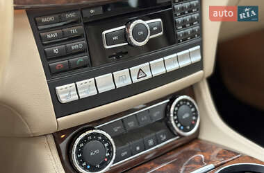 Седан Mercedes-Benz CLS-Class 2012 в 