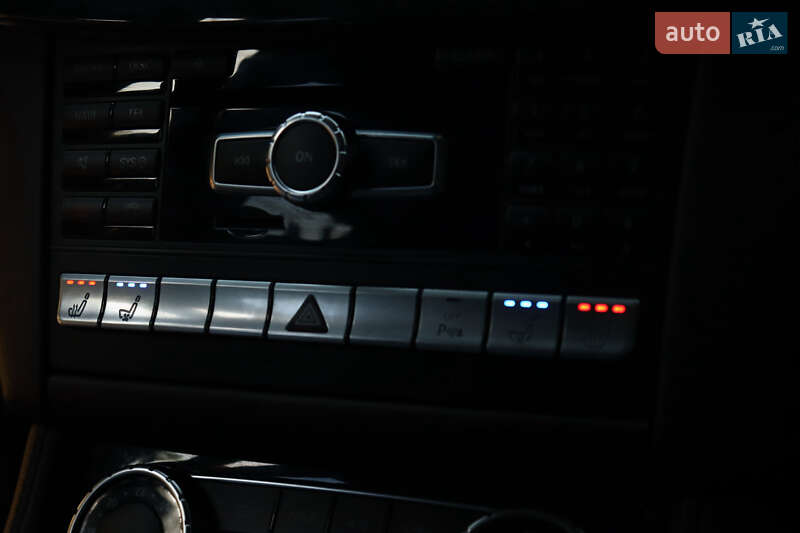 Седан Mercedes-Benz CLS-Class 2012 в Чернівцях