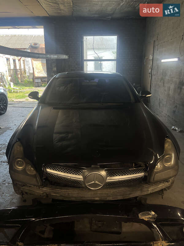 Mercedes-Benz CLS-Class 2005