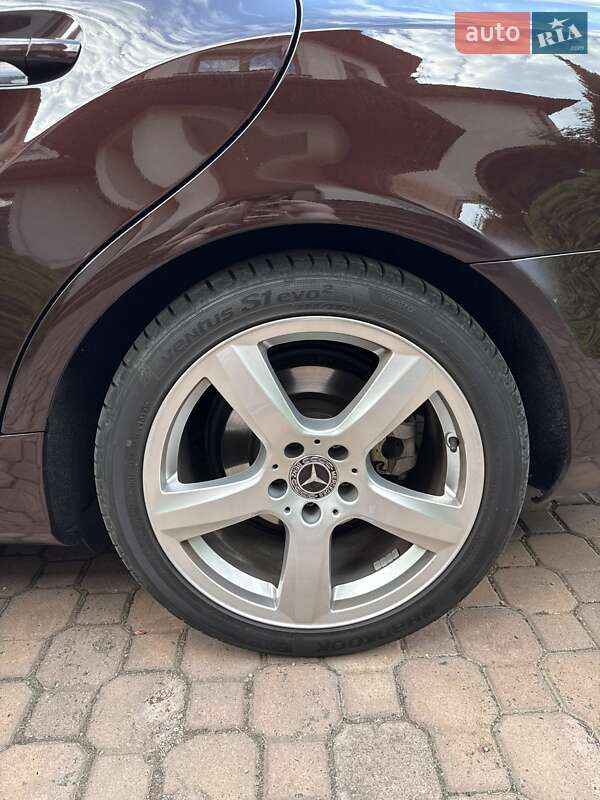 Седан Mercedes-Benz CLS-Class 2012 в Києві