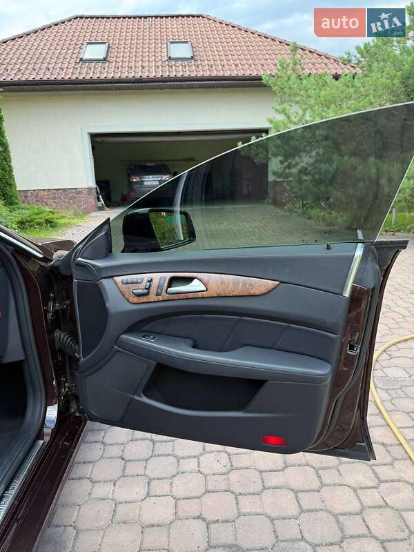 Седан Mercedes-Benz CLS-Class 2012 в Києві