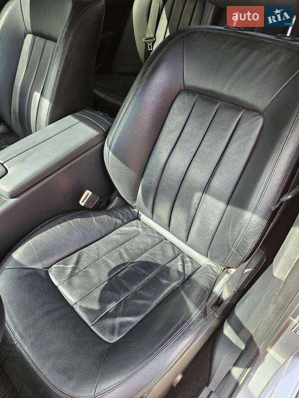Седан Mercedes-Benz CLS-Class 2011 в Львове