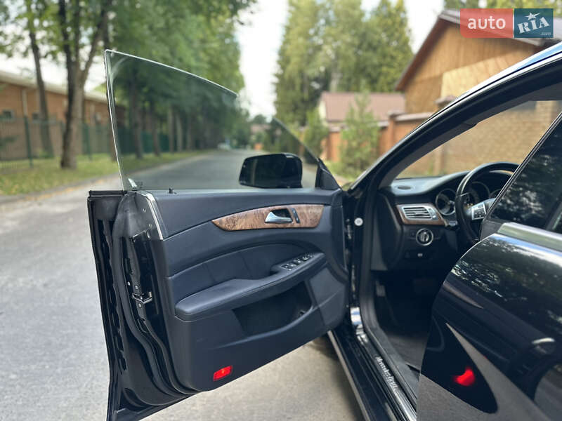 Седан Mercedes-Benz CLS-Class 2012 в Львове