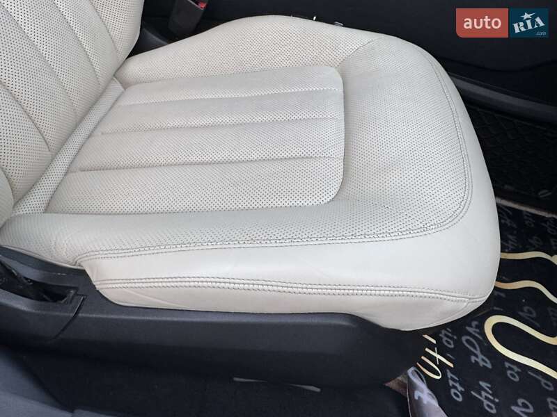 Седан Mercedes-Benz CLS-Class 2011 в Тернополе