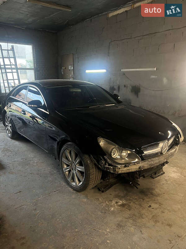 Mercedes-Benz CLS-Class 2005