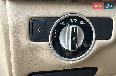 Седан Mercedes-Benz CLS-Class 2012 в 