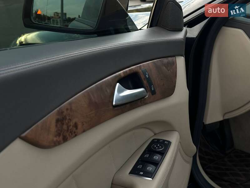 Седан Mercedes-Benz CLS-Class 2012 в Кривом Роге